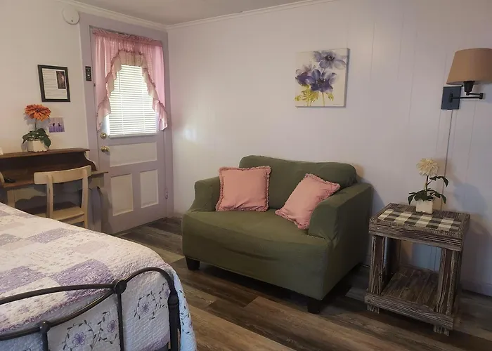 Serenity Motel